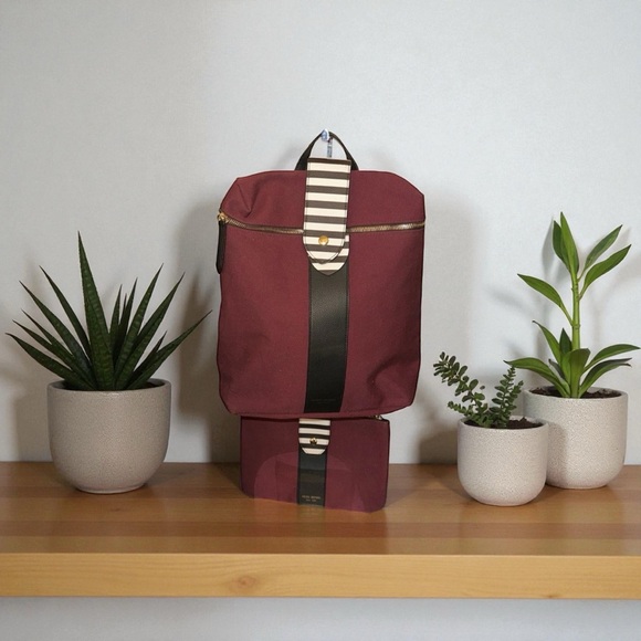 Henri Bendel Limited Edition Convertible Canvas Backpack/oversized coin purse - Picture 1 of 10